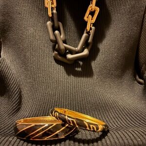Black and Gold Chain Necklace with Matching Black & Gold Bangles
